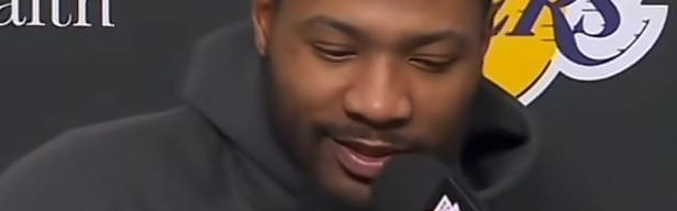 斯玛特：裁判不可能每个身体对抗都吹，所以我们得及时回防